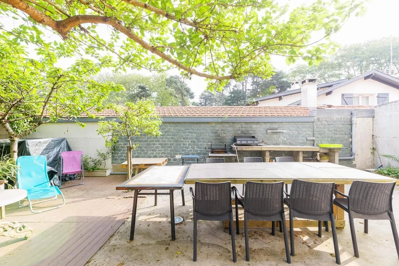 Le Doolie'S Bnb - Cebu Private Room - Garden - Lounge Biarritz France
