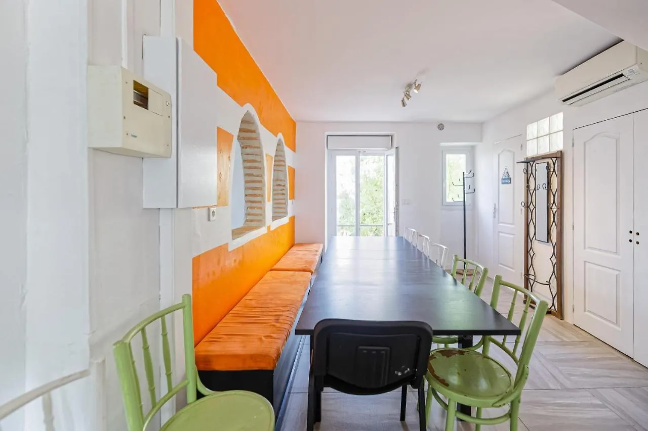 Le Doolie'S Bnb - Cebu Private Room - Garden - Lounge Biarritz